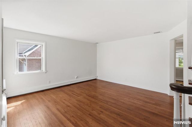 47 Peek Street, Rochelle Park, NJ 07662