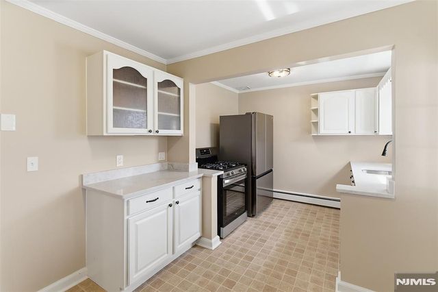 47 Peek Street, Rochelle Park, NJ 07662