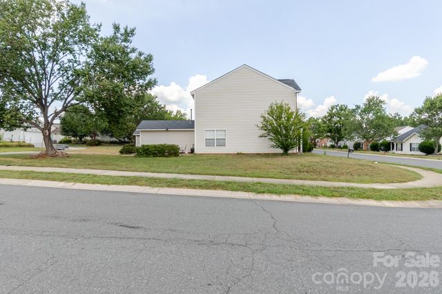 1543 Tuckers Glenn Drive, Rock Hill, SC 29732
