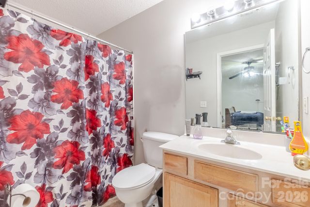 1543 Tuckers Glenn Drive, Rock Hill, SC 29732
