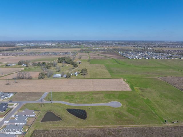 111 Tarpon Springs Way, Youngsville, LA 70592