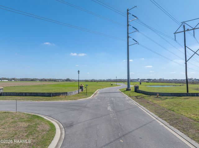 111 Tarpon Springs Way, Youngsville, LA 70592