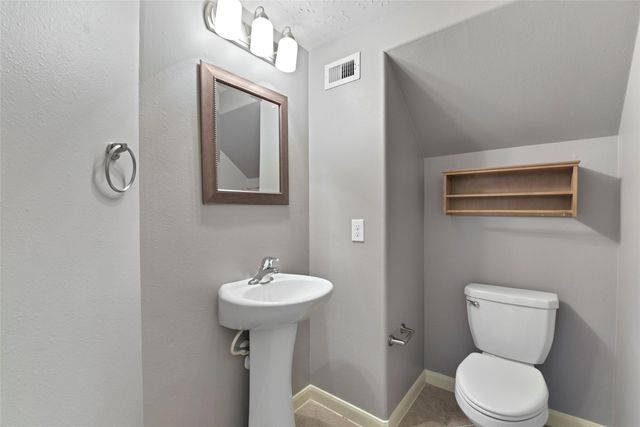 1812 Don Alejandro, Houston, TX 77091