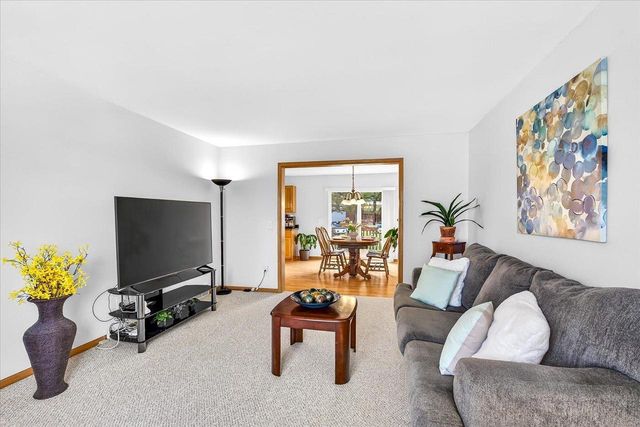 7829 Copper Leaf Trail, Madison, WI 53719