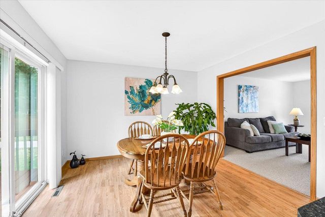 7829 Copper Leaf Trail, Madison, WI 53719