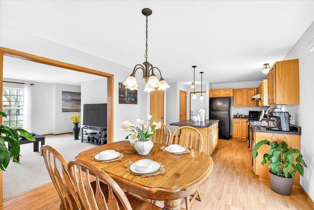 7829 Copper Leaf Trail, Madison, WI 53719