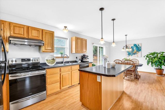 7829 Copper Leaf Trail, Madison, WI 53719