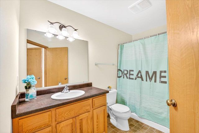 7829 Copper Leaf Trail, Madison, WI 53719