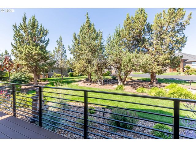 8413 FOREST RIDGE Loop, Redmond, OR 97756