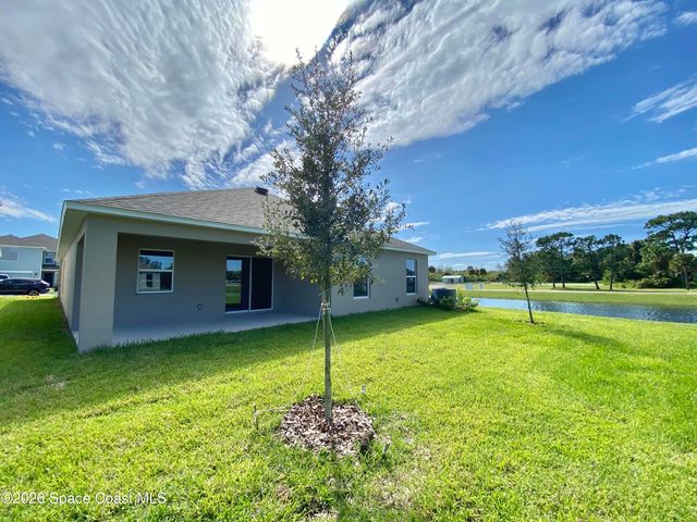 1210 Dania Circle NE, Palm Bay, FL 32905