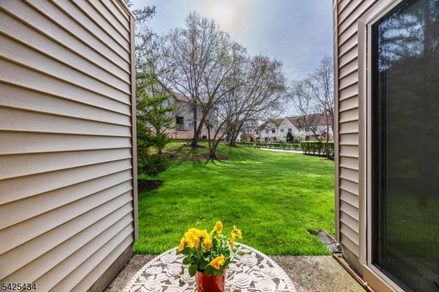 114 Sunrise Dr, Hanover Twp., NJ 07981