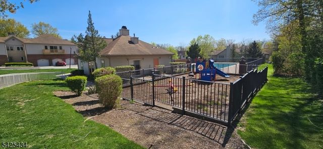 114 Sunrise Dr, Hanover Twp., NJ 07981