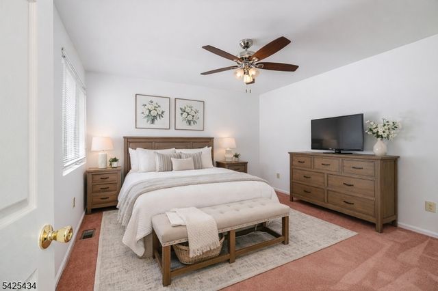 114 Sunrise Dr, Hanover Twp., NJ 07981