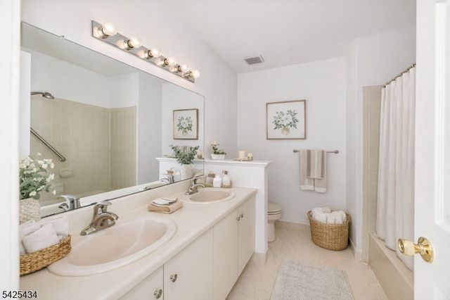 114 Sunrise Dr, Hanover Twp., NJ 07981