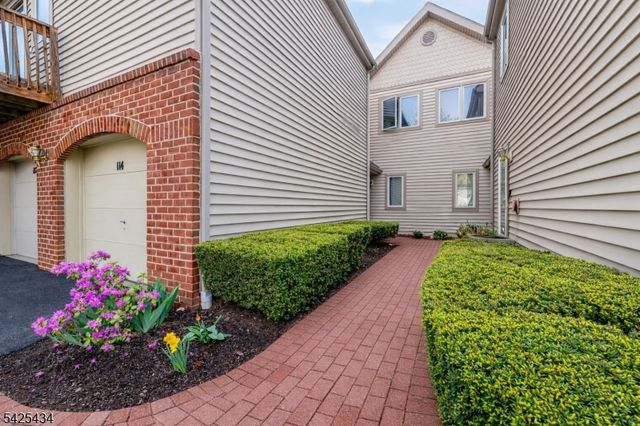 114 Sunrise Dr, Hanover Twp., NJ 07981