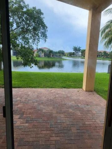 121 Tuscany Drive, Royal Palm Beach, FL 33411