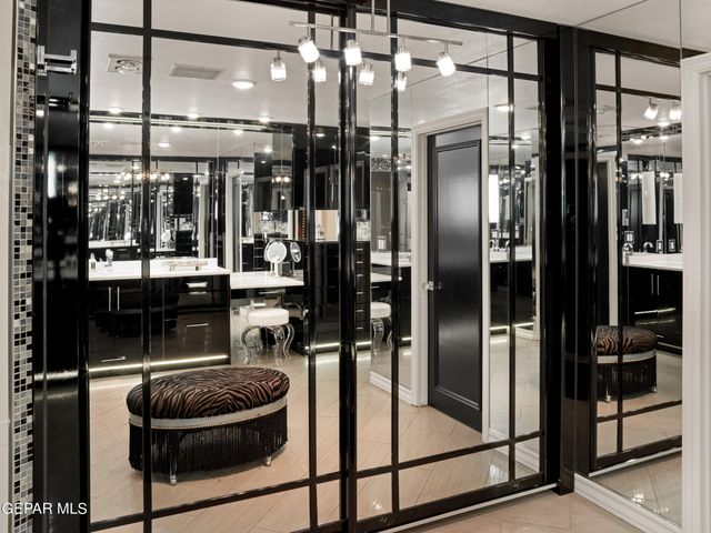 813 Rosinante Road, El Paso, TX 79922