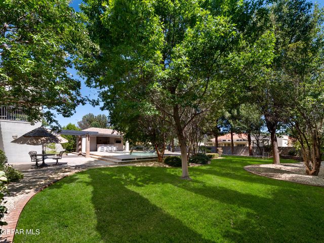 813 Rosinante Road, El Paso, TX 79922