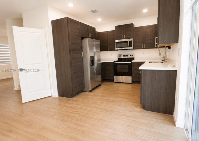 2459 SE 10th Street 2459, Homestead, FL 33035