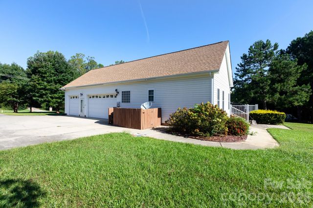 2818 Baird Road 7, Clover, SC 29710