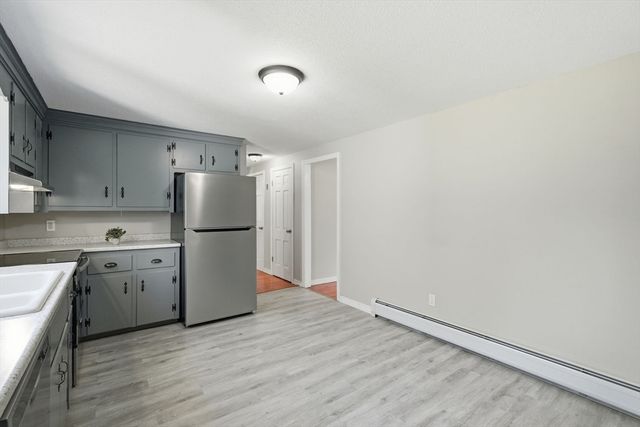 1107 N Pleasant St, Amherst, MA 01002
