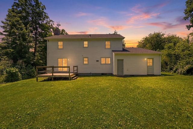 1107 N Pleasant St, Amherst, MA 01002