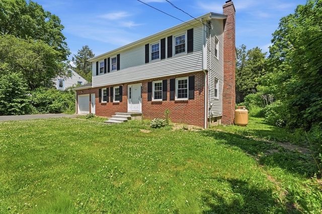 1107 N Pleasant St, Amherst, MA 01002