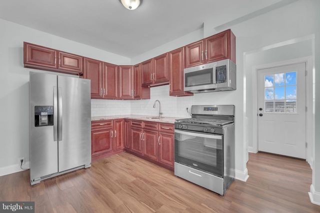 311 SHERMAN ST, Gloucester City, NJ 08030