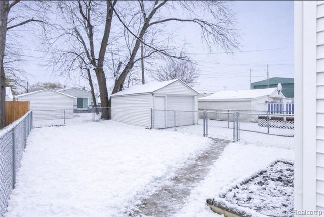 11319 Studebaker Avenue, Warren, MI 48089