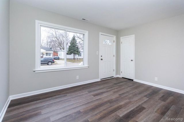 11319 Studebaker Avenue, Warren, MI 48089