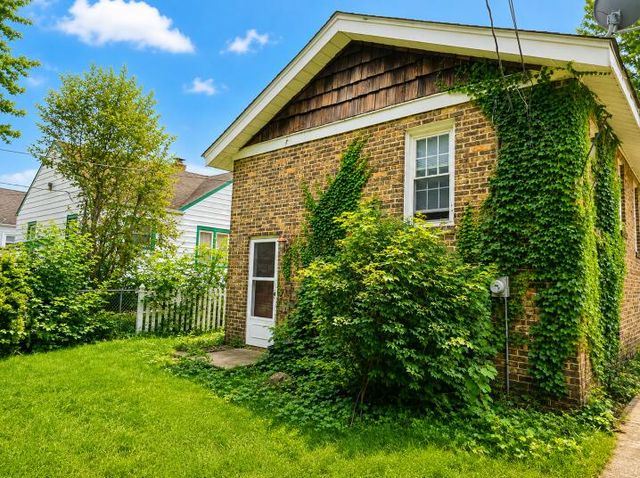 913 170th Street, Hammond, IN 46324