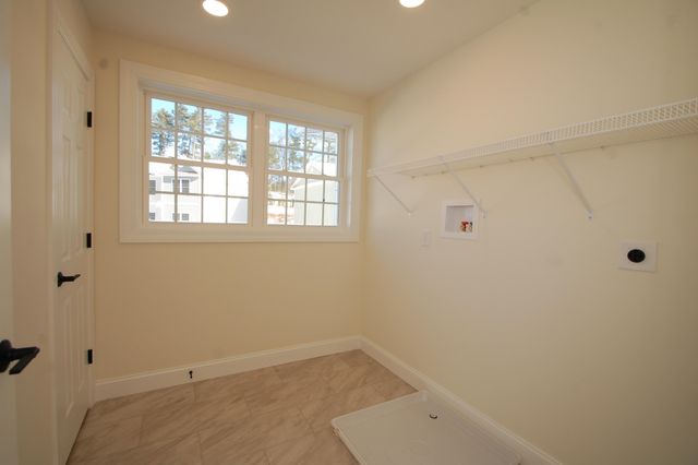 3B Dearborn Circle, Goffstown, NH 03045