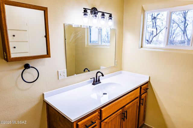 1807 E Kimsey Road, Willcox, AZ 85643