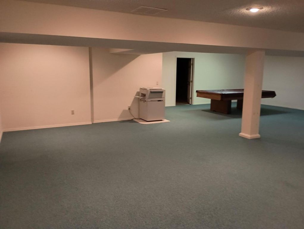 1264 E Lafayette Court E, Springfield, MO 65804