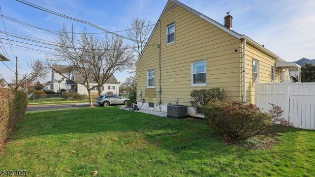 353 E Grant Ave, Roselle Park Boro, NJ 07204