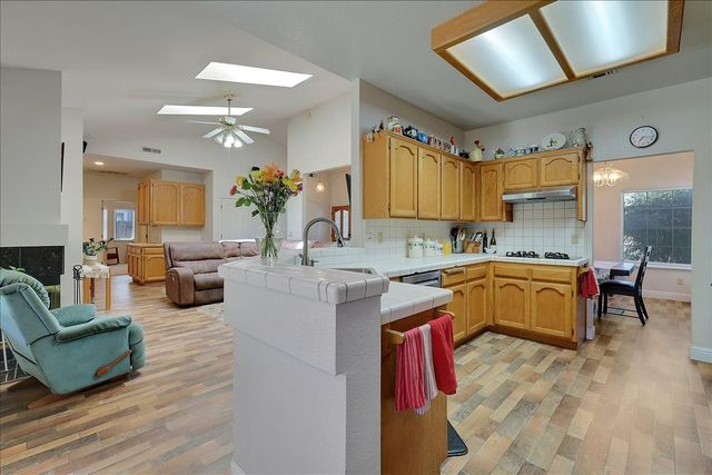 1672 Jamie Dr, Yuba City, CA 95993