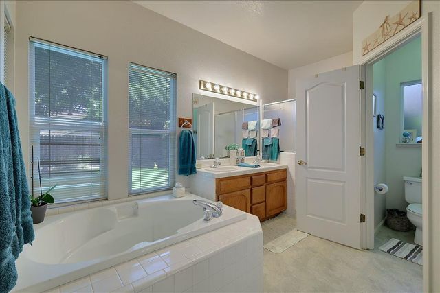 1672 Jamie Dr, Yuba City, CA 95993