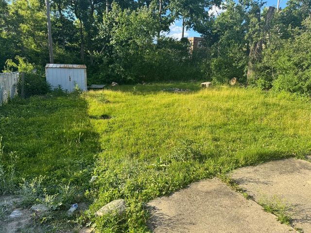 28 W Willow Street, Lombard, IL 60148