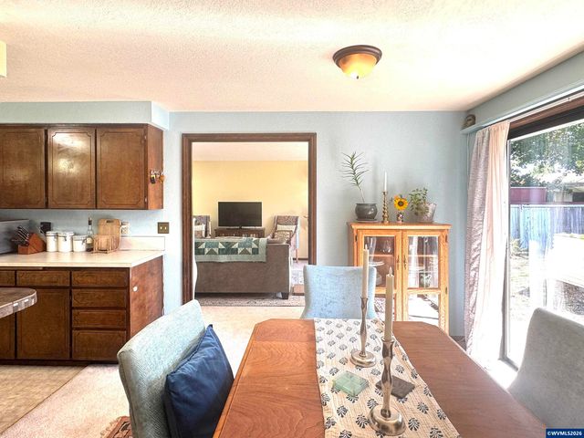 534 SE Hathaway Pl, Corvallis, OR 97333