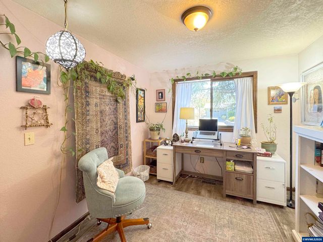 534 SE Hathaway Pl, Corvallis, OR 97333