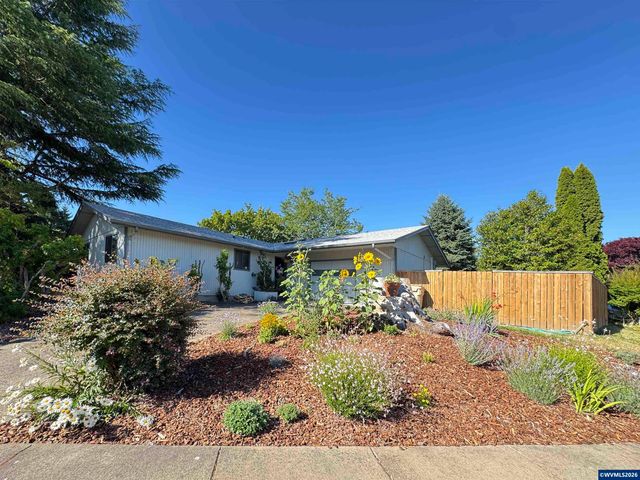 534 SE Hathaway Pl, Corvallis, OR 97333