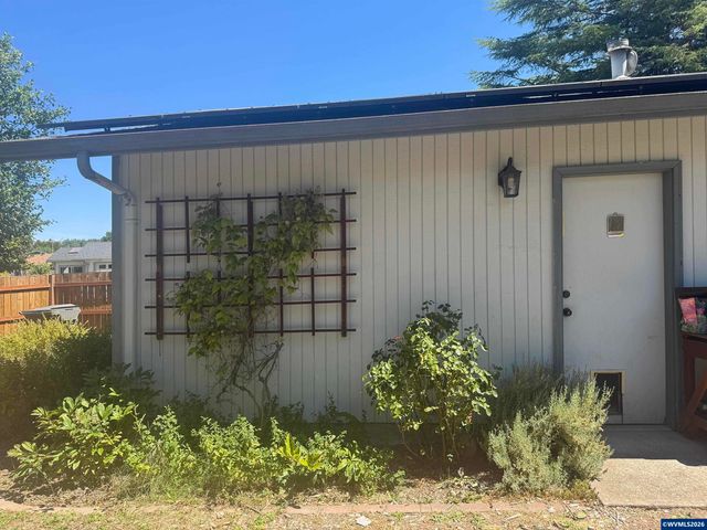 534 SE Hathaway Pl, Corvallis, OR 97333