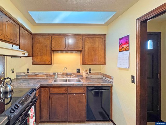 534 SE Hathaway Pl, Corvallis, OR 97333