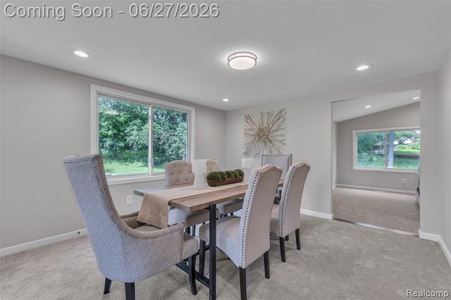 5310 Pond Bluff Drive, West Bloomfield, MI 48323
