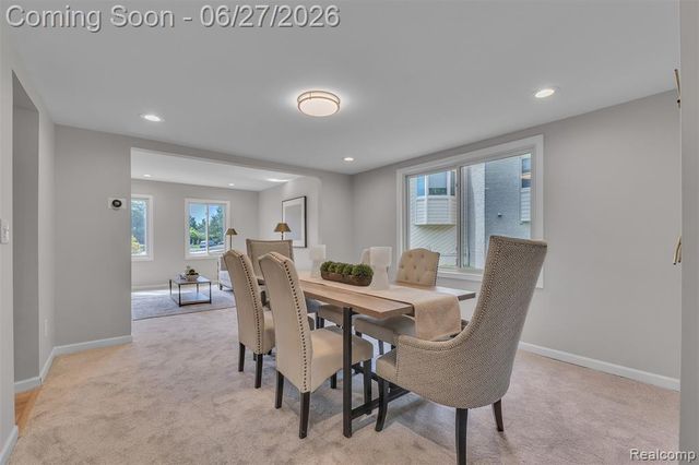 5310 Pond Bluff Drive, West Bloomfield, MI 48323