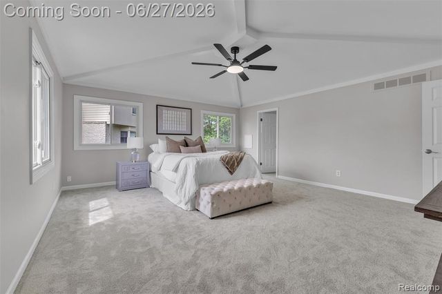 5310 Pond Bluff Drive, West Bloomfield, MI 48323