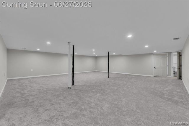 5310 Pond Bluff Drive, West Bloomfield, MI 48323