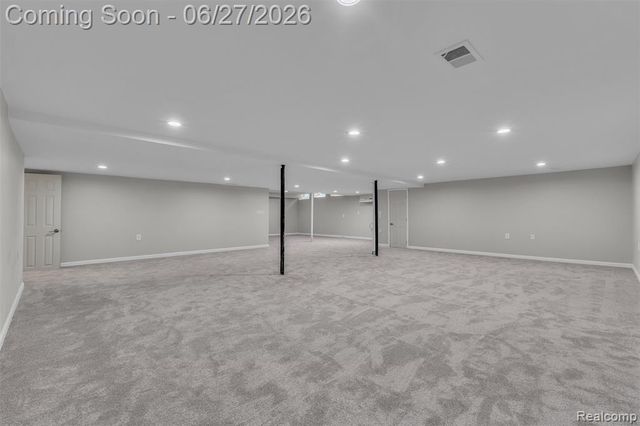 5310 Pond Bluff Drive, West Bloomfield, MI 48323