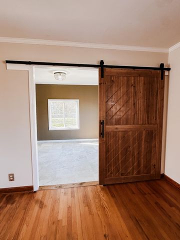 2404 Main Street, Pikeville, TN 37367