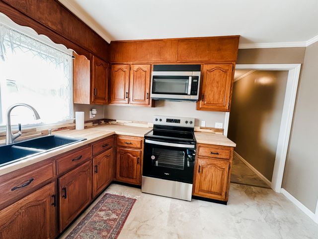 2404 Main Street, Pikeville, TN 37367